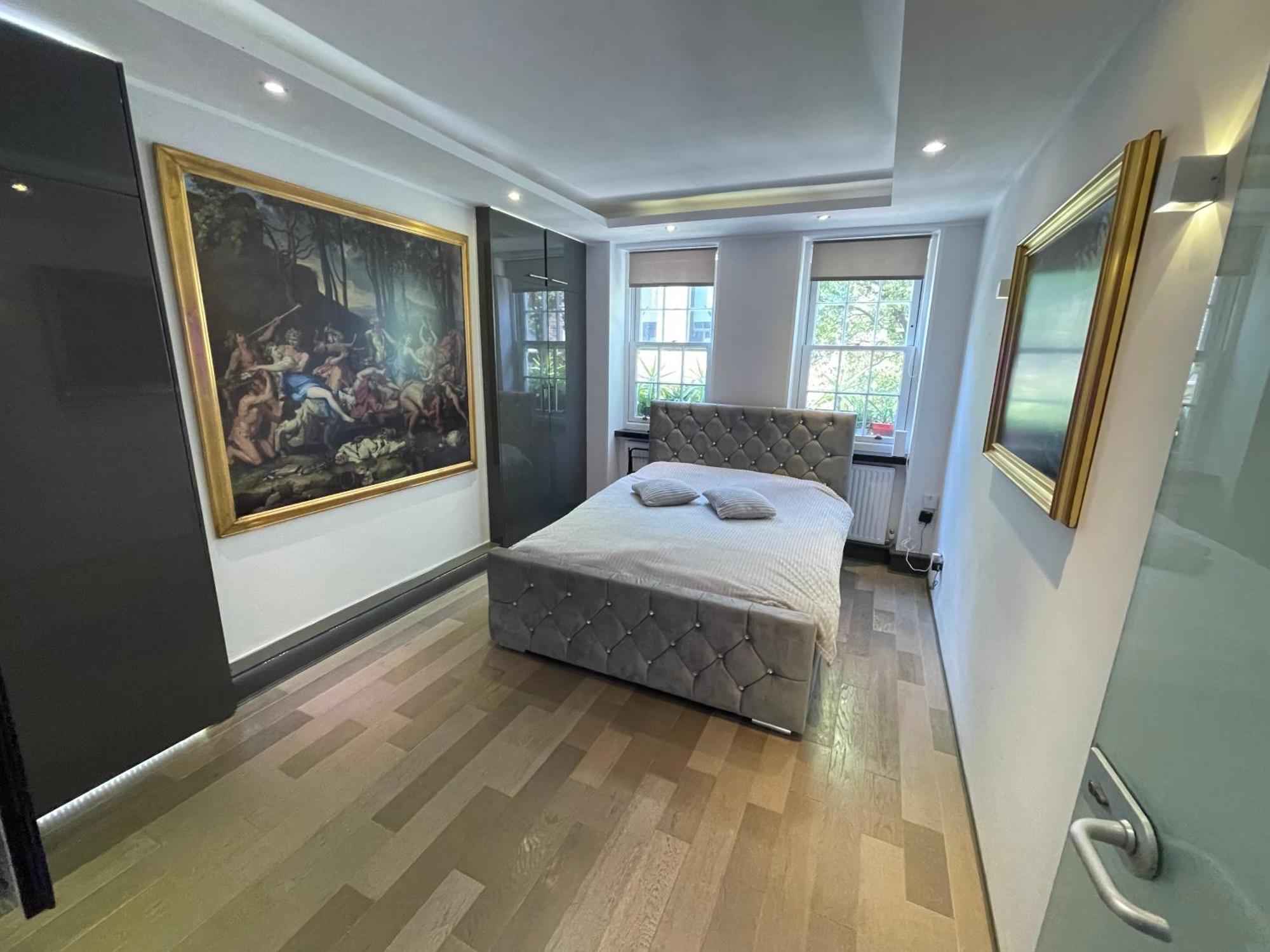 Covent Garden Two Bedroom Flat * Londres